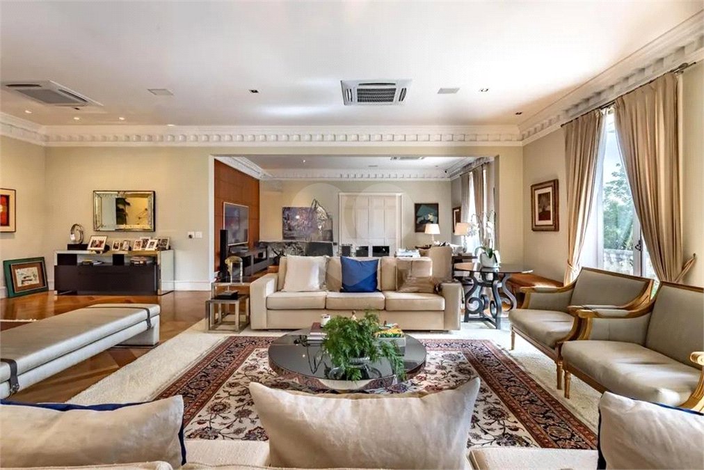 Casa à venda com 4 suítes no condomínio Ville D´asolo, São Paulo - SP
