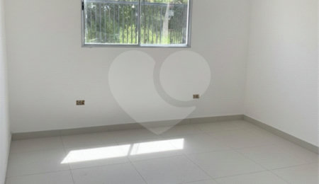 Sobrado à venda com 2 quartos em Jardim São Miguel, Cotia, SP