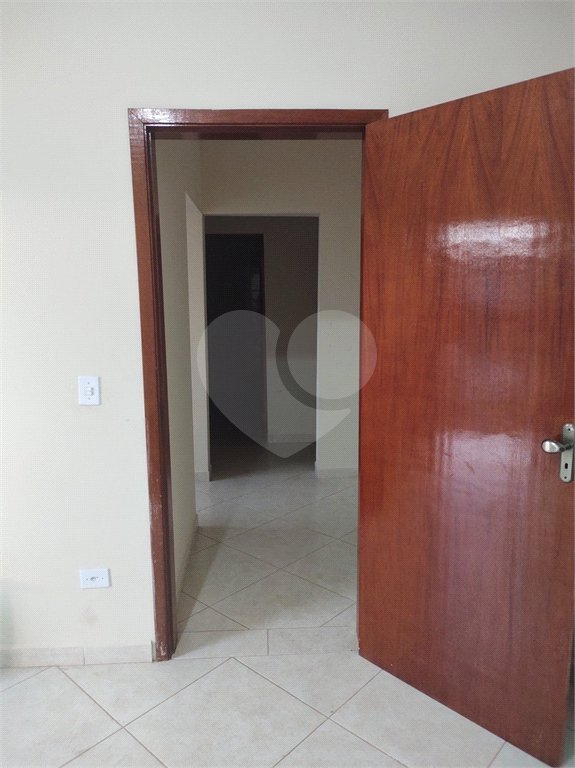 Sobrado à venda com 3 quartos, sendo 1 suíte, em Chácaras Maringá, Atibaia, SP