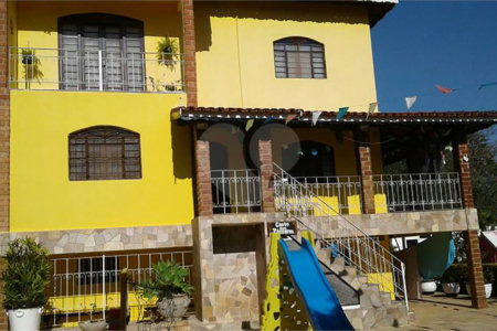 Chácara à venda com 5 quartos, sendo 3 suítes, em Vitória Régia, Atibaia, SP
