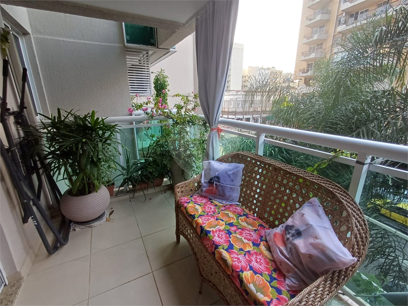 Apartamento à venda com 3 quartos, sendo 1 suíte, em Maracanã, Rio de Janeiro, RJ