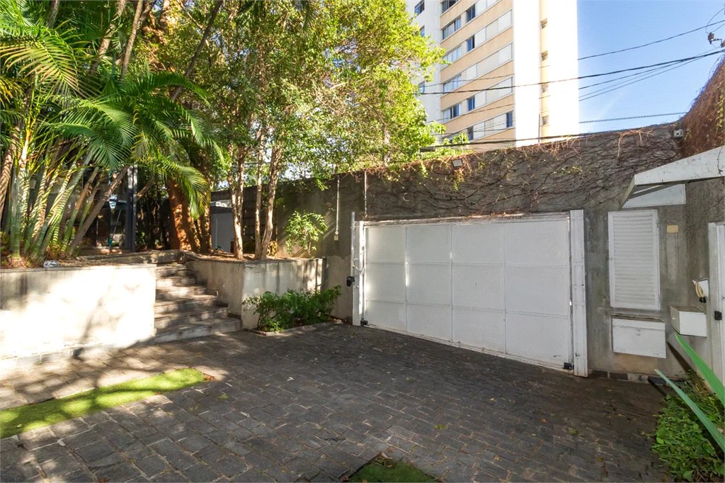 Casa à venda ou para alugar com 3 quartos, sendo 1 suíte, em Butantã, São Paulo, SP