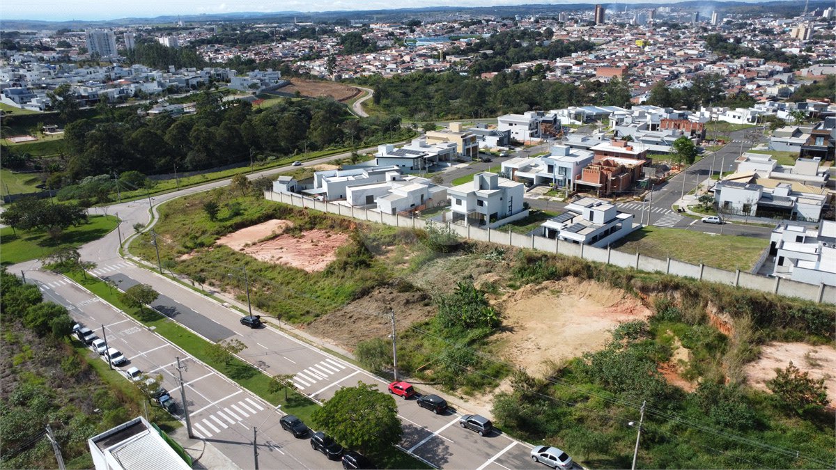 Terreno à venda em Residencial Central Parque, Salto, SP