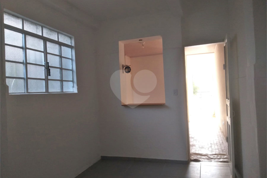 Sobrado à venda com 3 quartos em Bom Retiro, São Paulo, SP