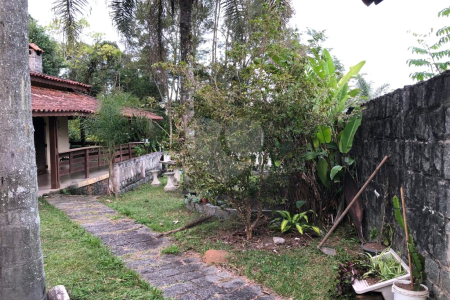 Casa Térrea à venda com 3 quartos, sendo 1 suíte,  em Olho D'água, Mairiporã, SP