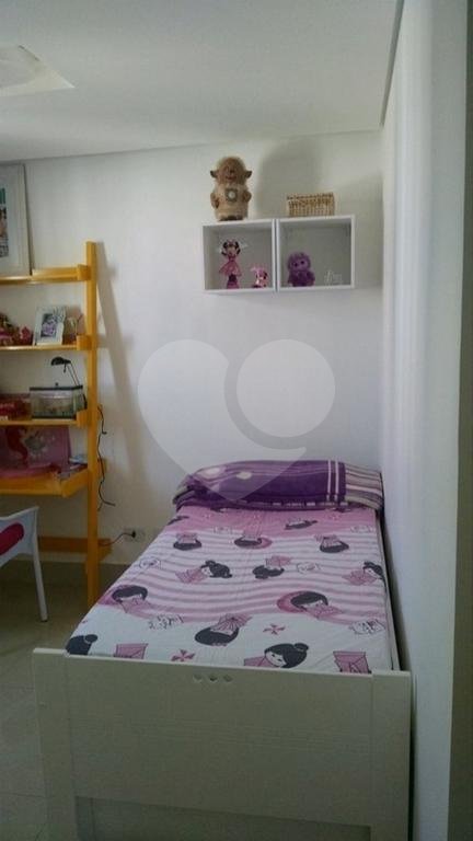Apartamento à venda com 3 quartos, sendo 1 suíte,  em Jardim Ester Yolanda, São Paulo, SP