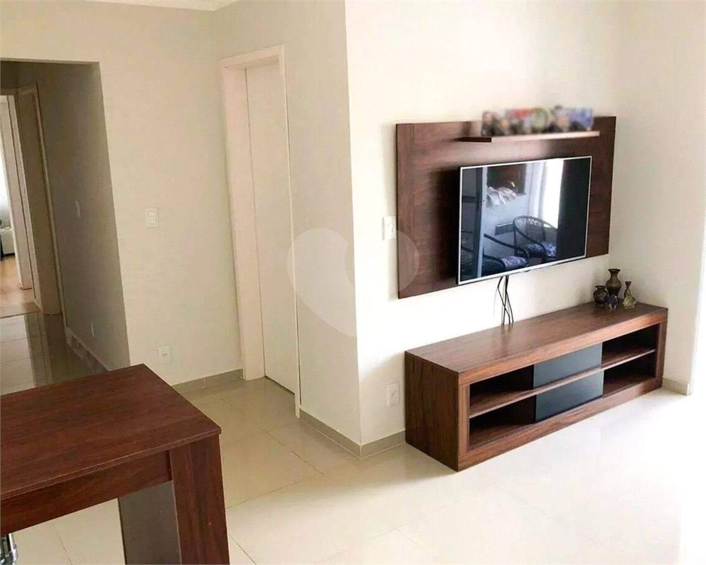 Apartamento à venda com 2 quartos, sendo 1 suíte, em Vila Lucy, Sorocaba, SP