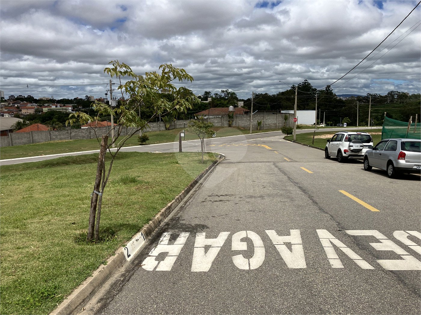 Terreno à venda no condomínio Bougainville, Sorocaba - SP