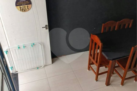 Casa à venda com 2 quartos no condomínio Villa Caucaia, Cotia - SP