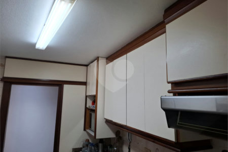 Apartamento à venda com 3 quartos, sendo 1 suíte, em Vila Mariana, São Paulo, SP