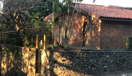 Casa Térrea à venda ou para alugar com 4 quartos, sendo 1 suíte,  em Tremembé, São Paulo, SP