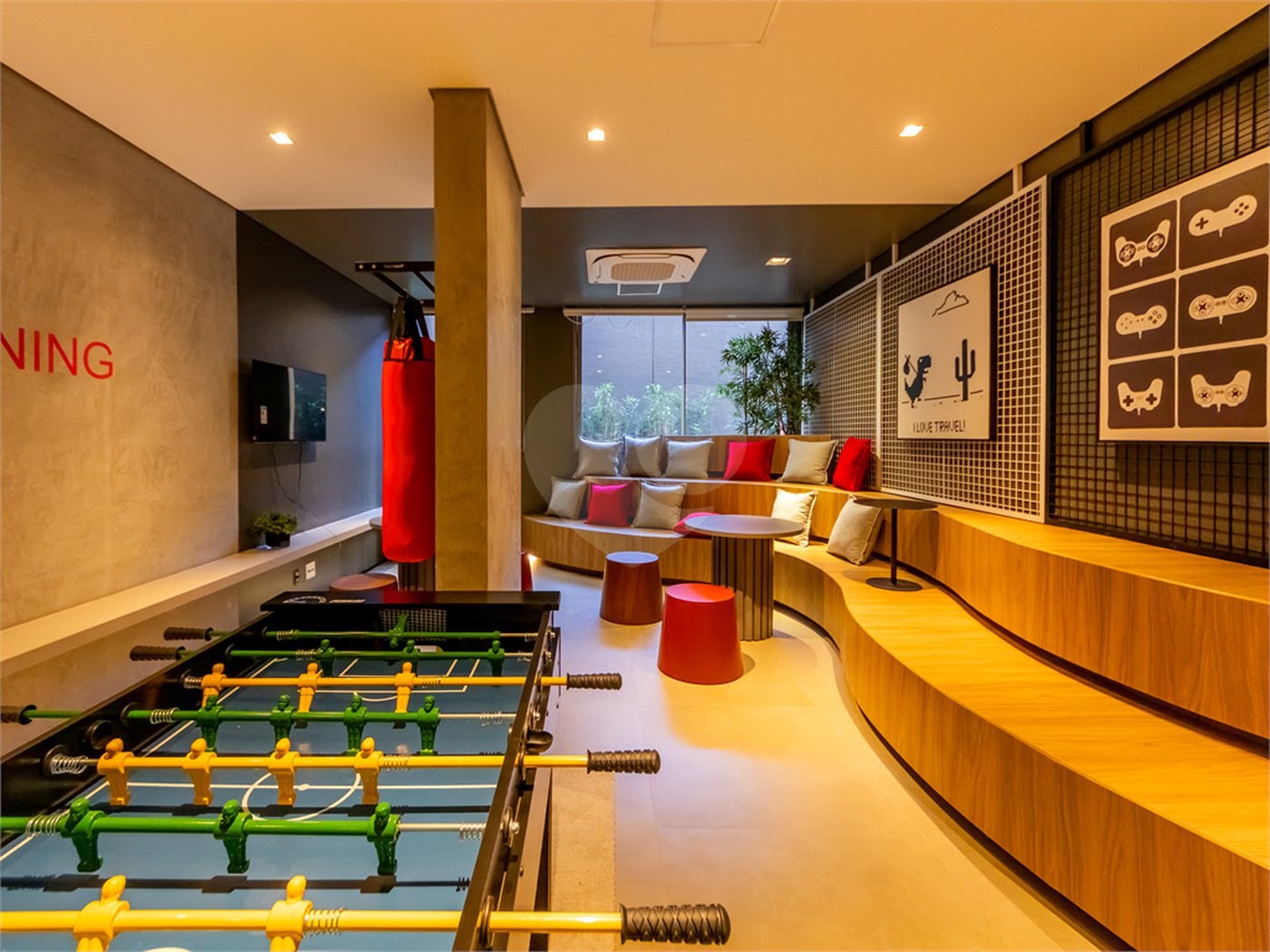 Apartamento à venda com 4 quartos, sendo 2 suítes, em Vila Gumercindo, São Paulo, SP