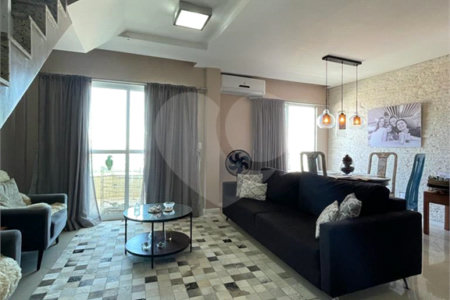 Cobertura à venda com 3 suítes em Braga, Cabo Frio, RJ