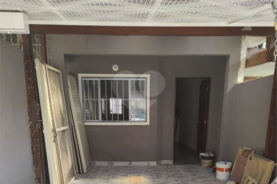 Sobrado à venda com 2 quartos em Vila Romero, São Paulo, SP