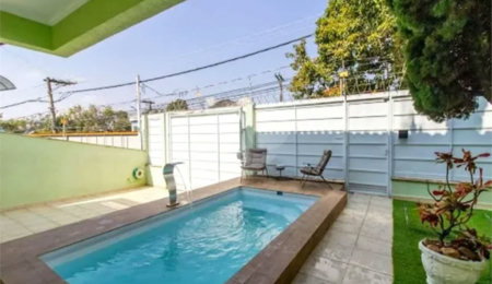 Sobrado à venda com 3 quartos, sendo 1 suíte,  em Jardim Bom Clima, Guarulhos, SP