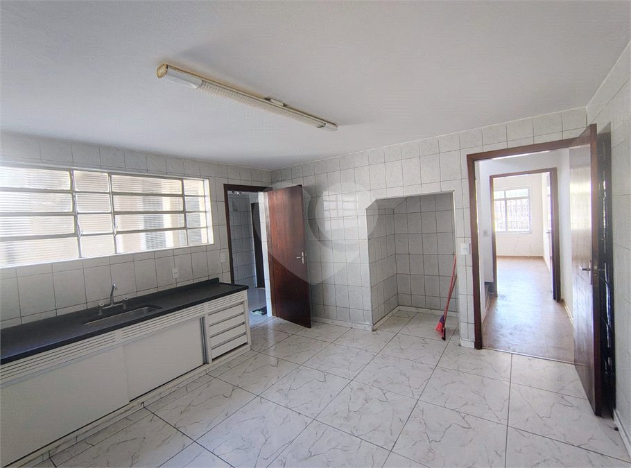 Casa à venda com 3 quartos, sendo 1 suíte, em Vila Vianelo, Jundiaí, SP