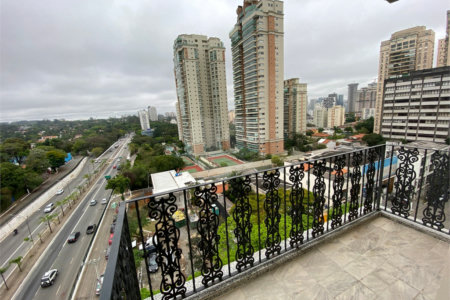 Cobertura à venda com 3 quartos, sendo 1 suíte,  em Brooklin Paulista, São Paulo, SP