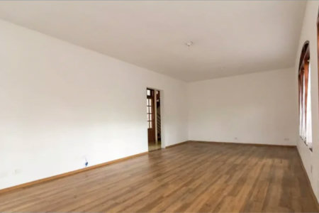 Casa à venda com 4 quartos, sendo 1 suíte,  em Vila Tiradentes, São Paulo, SP