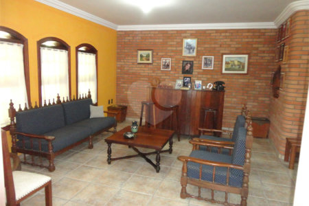 Chácara à venda com 4 suítes em Monte Alegre, Vinhedo, SP