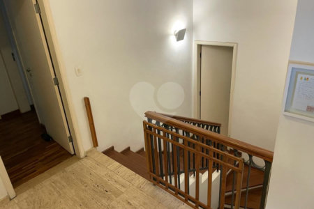 Casa à venda com 4 quartos, sendo 1 suíte, em Vila Morumbi, São Paulo, SP