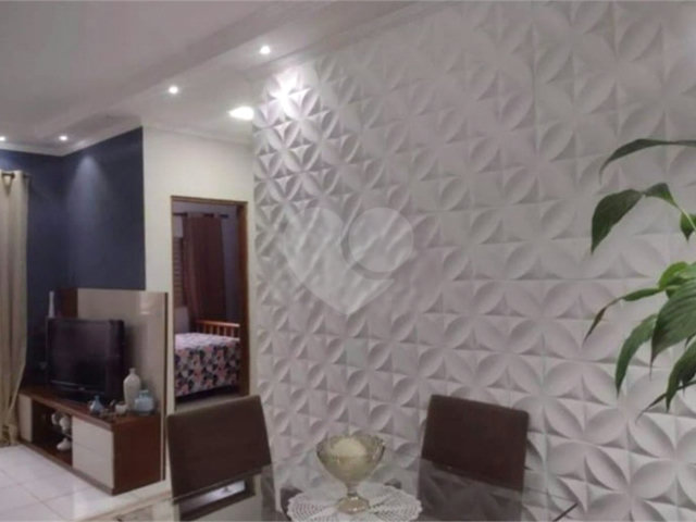 Apartamento à venda com 2 quartos em Areão, Taubaté, SP