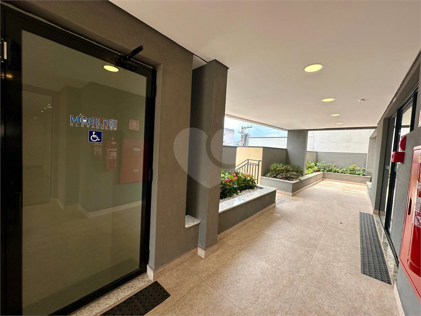 Apartamento à venda com 3 quartos, sendo 1 suíte,  em Chora Menino, São Paulo, SP