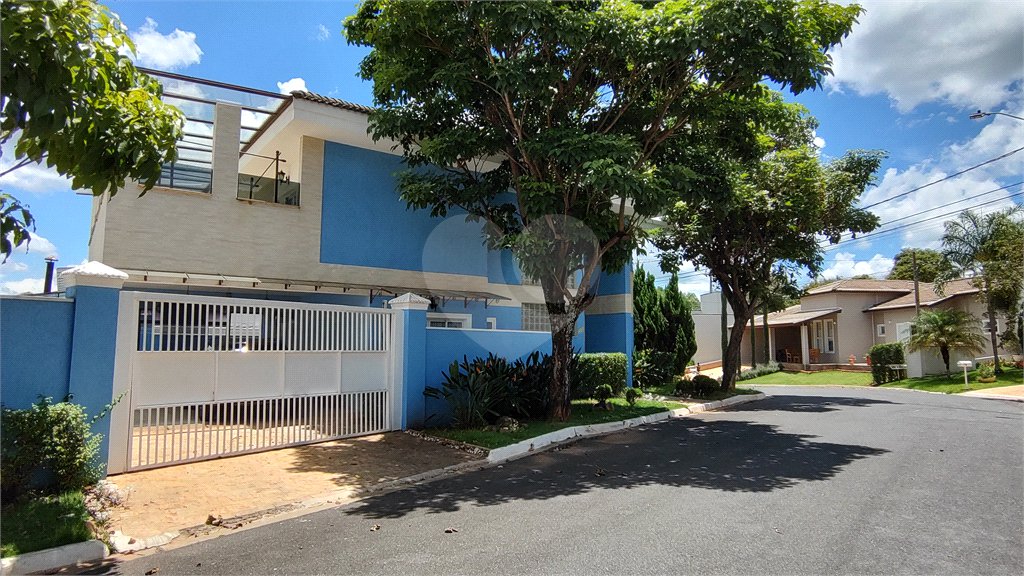 Casa à venda com 3 suítes no condomínio Parque do Varvito, Itu - SP