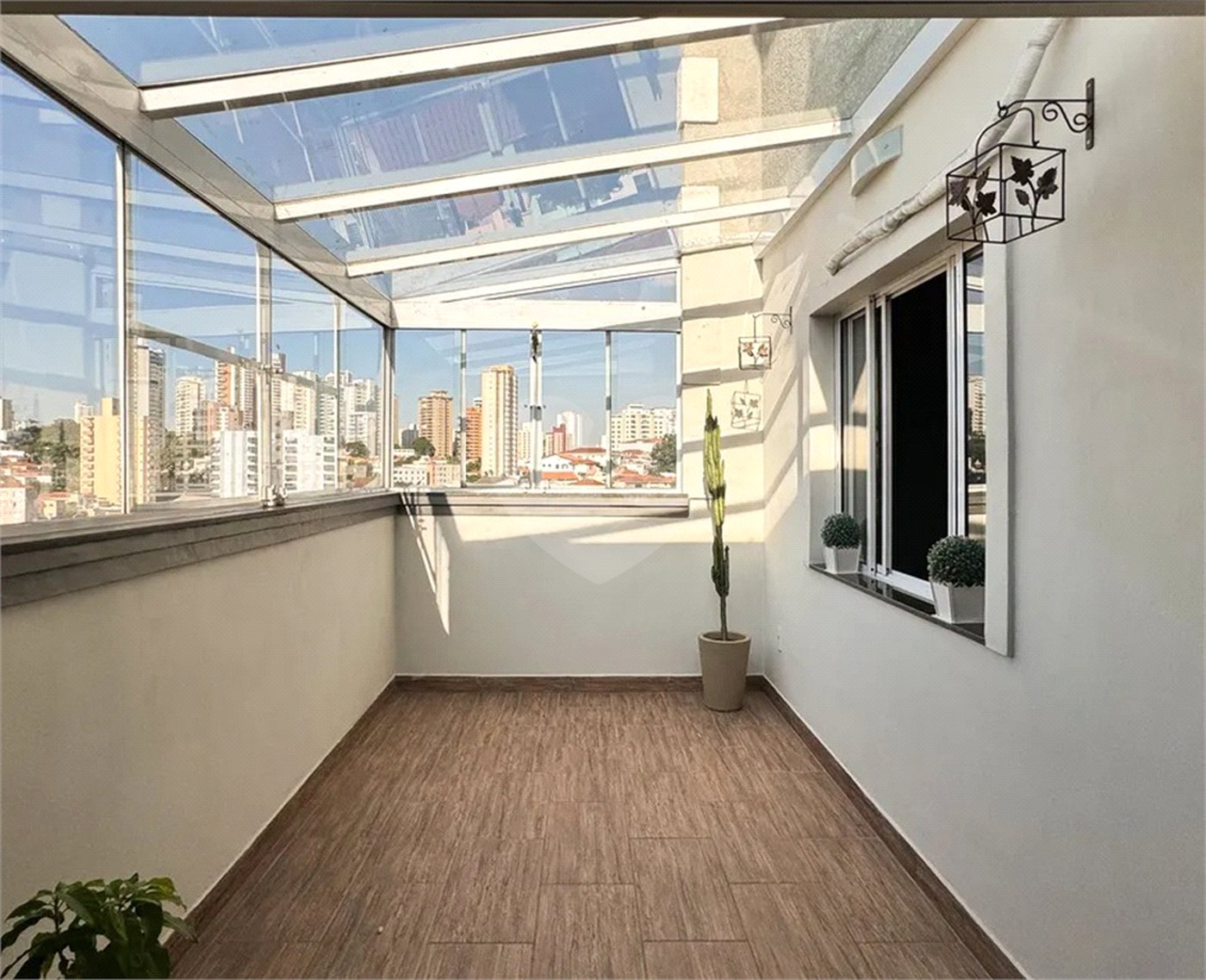 Casa à venda com 3 suítes em Água Fria, São Paulo, SP