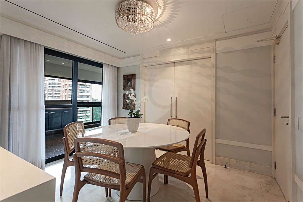 Apartamento à venda com 4 suítes em Panamby, São Paulo, SP