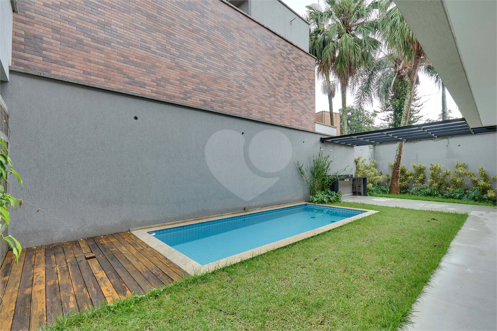 Casa à venda com 4 suítes no condomínio Gaia, São Paulo - SP
