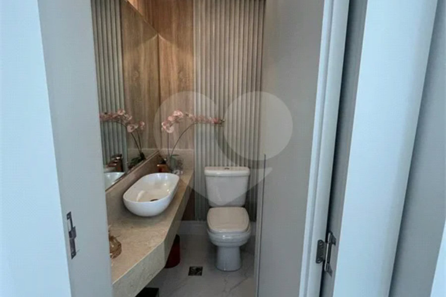 Apartamento à venda com 3 suítes em Santa Teresinha, São Paulo, SP