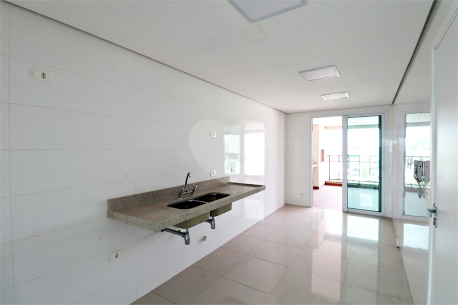 Apartamento à venda com 4 quartos, sendo 2 suítes, em Santana, São Paulo, SP