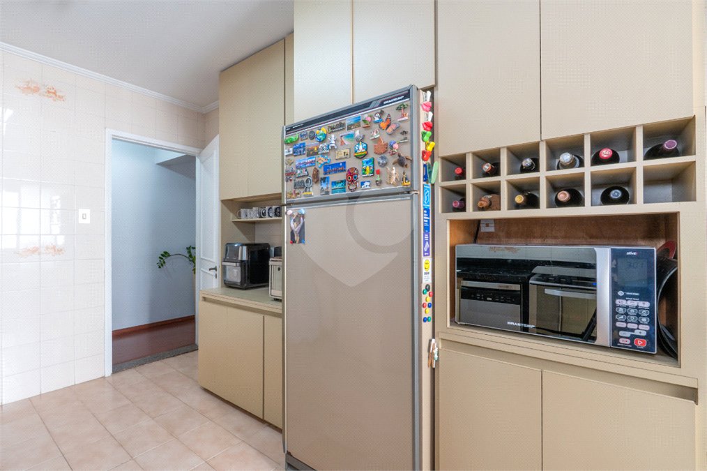 Apartamento à venda com 3 quartos, sendo 1 suíte, em Campo Belo, São Paulo, SP