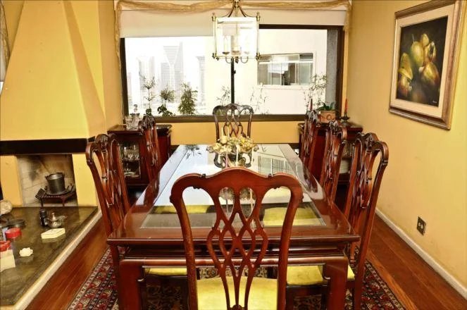 Apartamento à venda com 3 suítes em Real Parque, São Paulo, SP