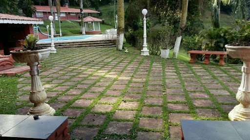 Sítio com 10 dormitórios à venda, 120000 m² por R$ 1.650.000,00 - Bairro Carmo Messias - Ibiúna/SP