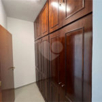 Casa à venda ou para alugar com 4 quartos, sendo 3 suítes, no condomínio Estância Marambaia, Vinhedo - SP