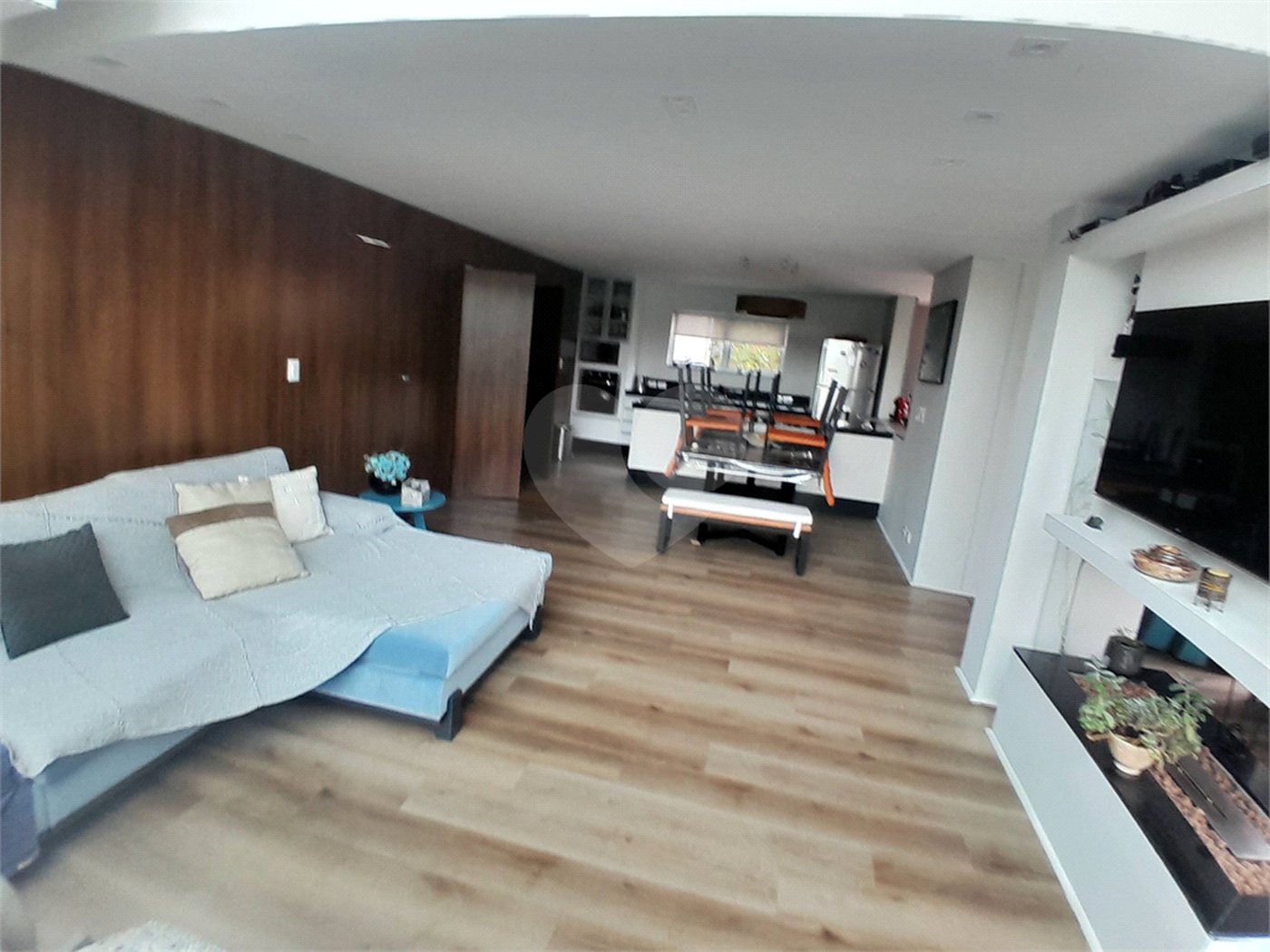 Casa à venda com 3 quartos, sendo 1 suíte,  no condomínio Alpes da Cantareira, Mairiporã - SP