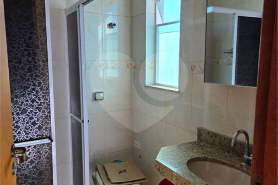 Sobrado à venda com 3 quartos, sendo 1 suíte, em Vila Gustavo, São Paulo, SP