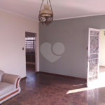 Casa à venda com 2 quartos no Centro, Vinhedo, SP