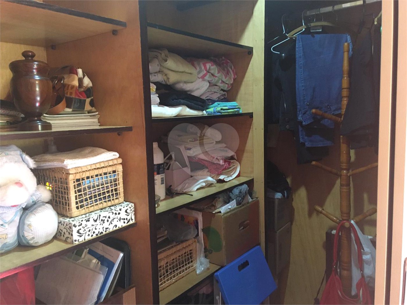 Casa à venda com 3 quartos, sendo 1 suíte, no condomínio Morada de Itapuã, São Paulo - SP