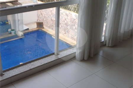Casa à venda com 4 suítes no condomínio Parque da Figueiras, Mogi das Cruzes - SP