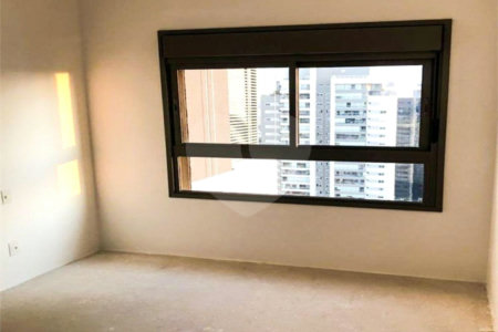 Apartamento à venda com 3 suítes em Brooklin, São Paulo, SP