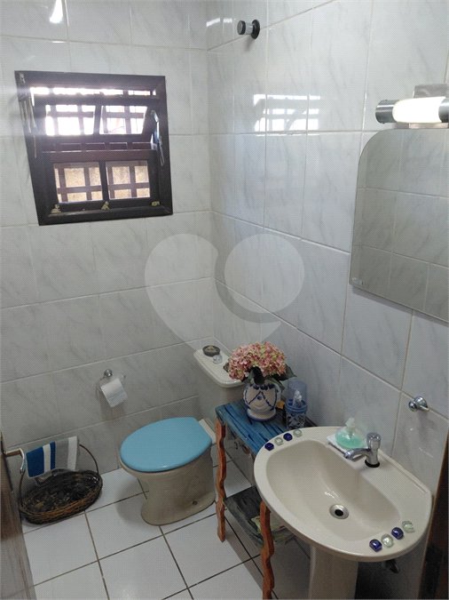 Sobrado à venda com 3 quartos, sendo 1 suíte,  em Tremembé, São Paulo, SP