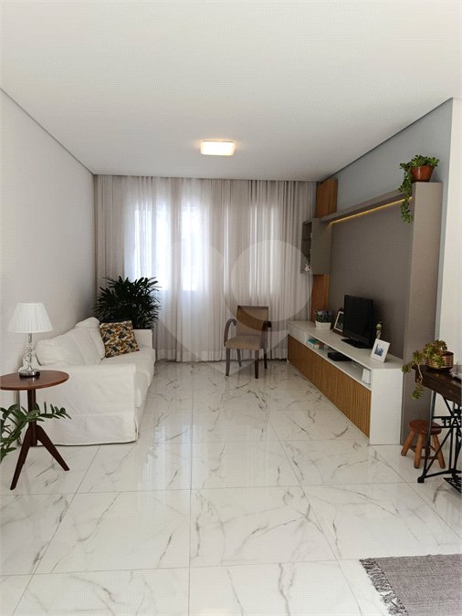 Sobrado à venda com 3 quartos, sendo 1 suíte, em Vila Prudente, São Paulo, SP
