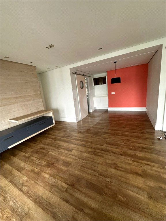 Apartamento à venda com 3 quartos, sendo 1 suíte, em Brooklin Paulista, São Paulo, SP