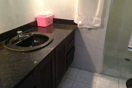 Casa Térrea à venda com 3 quartos, sendo 1 suíte, em Vila Cordeiro, São Paulo, SP