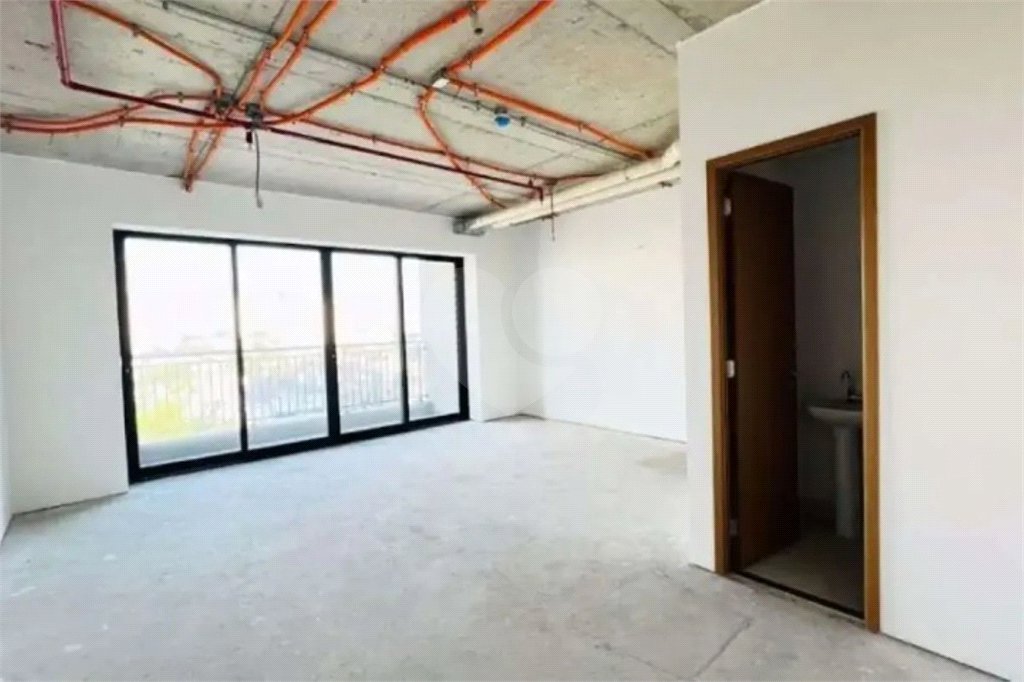 Sala à venda em Vila Cláudia, São Paulo, SP