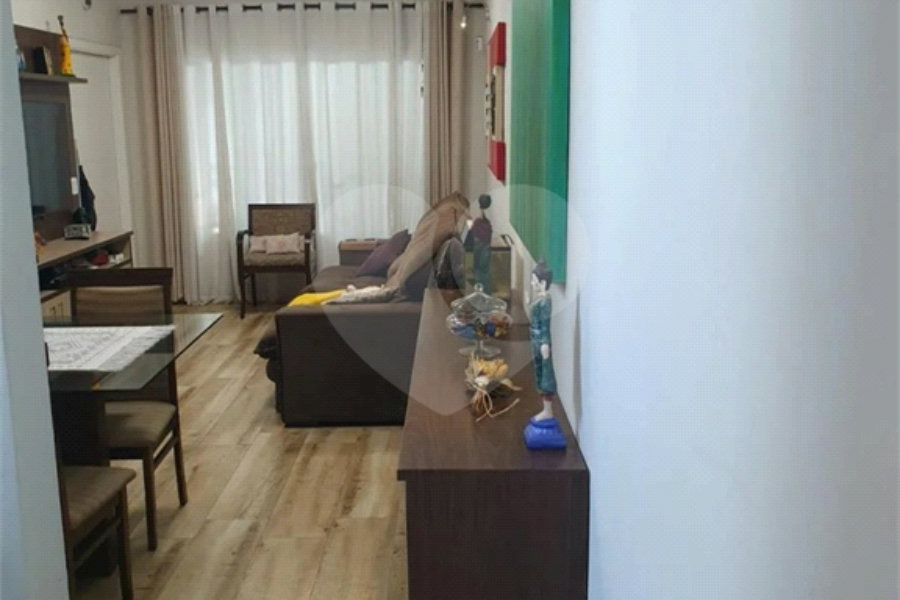 Sobrado à venda com 3 suítes em Horto, São Paulo, SP