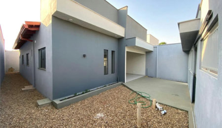 Casa à venda com 3 quartos, sendo 1 suíte,  em Catumbi, Balsas, MA