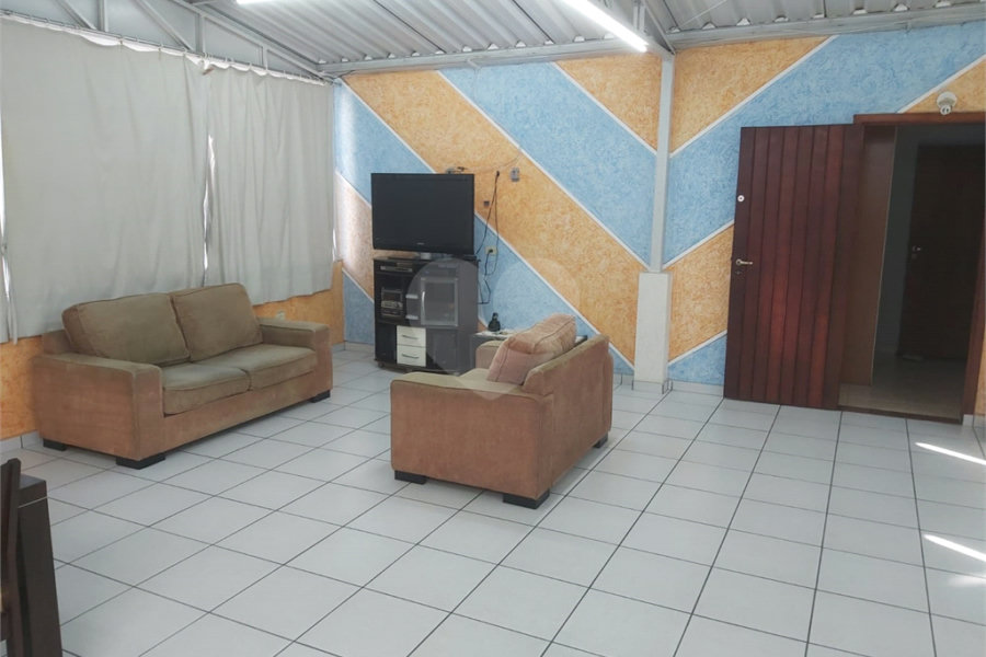 Casa de Vila à venda com 4 quartos, sendo 1 suíte, em Vila Medeiros, São Paulo, SP